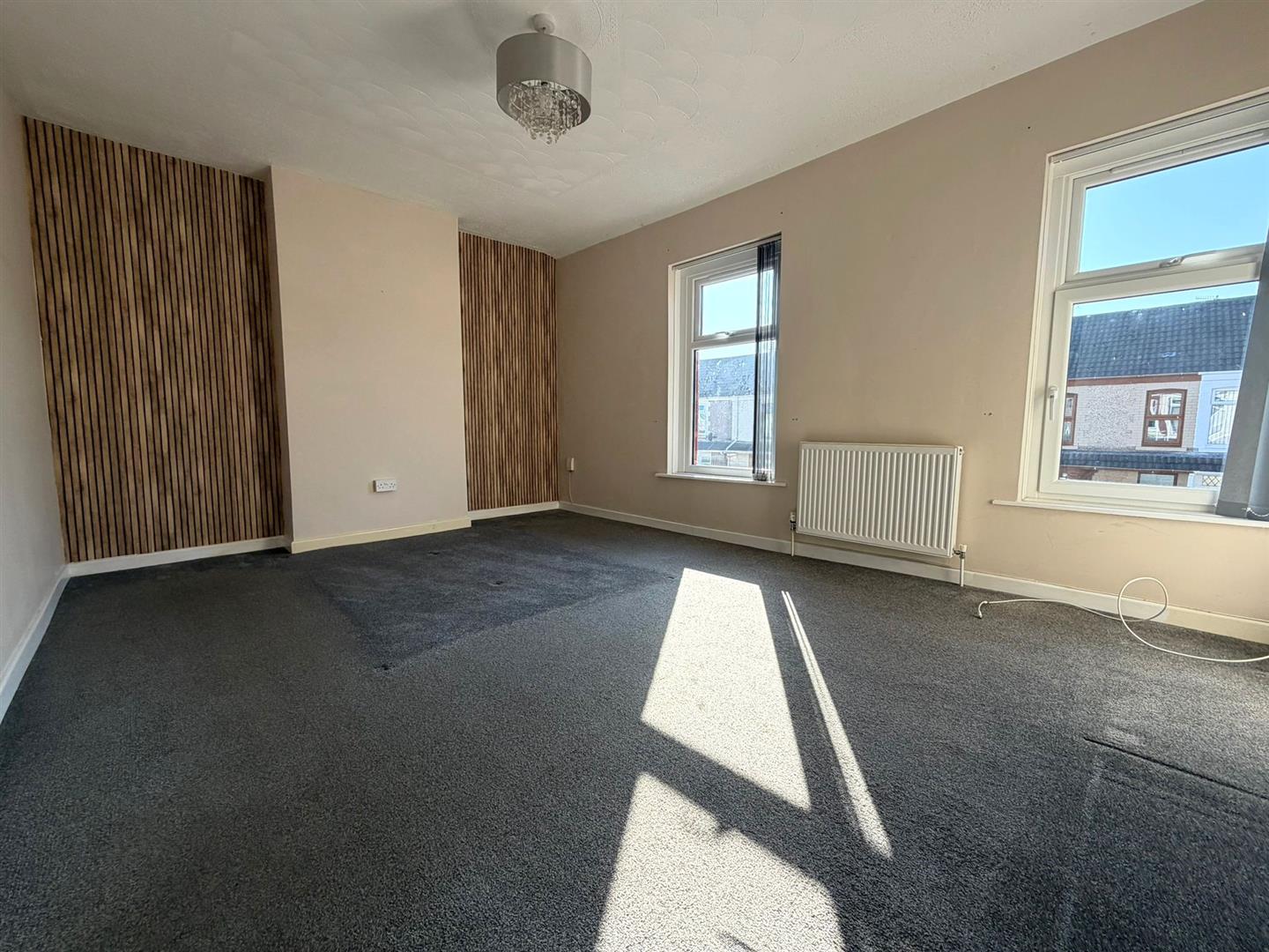 Cecil Street, Manselton, Swansea, SA5 8QP